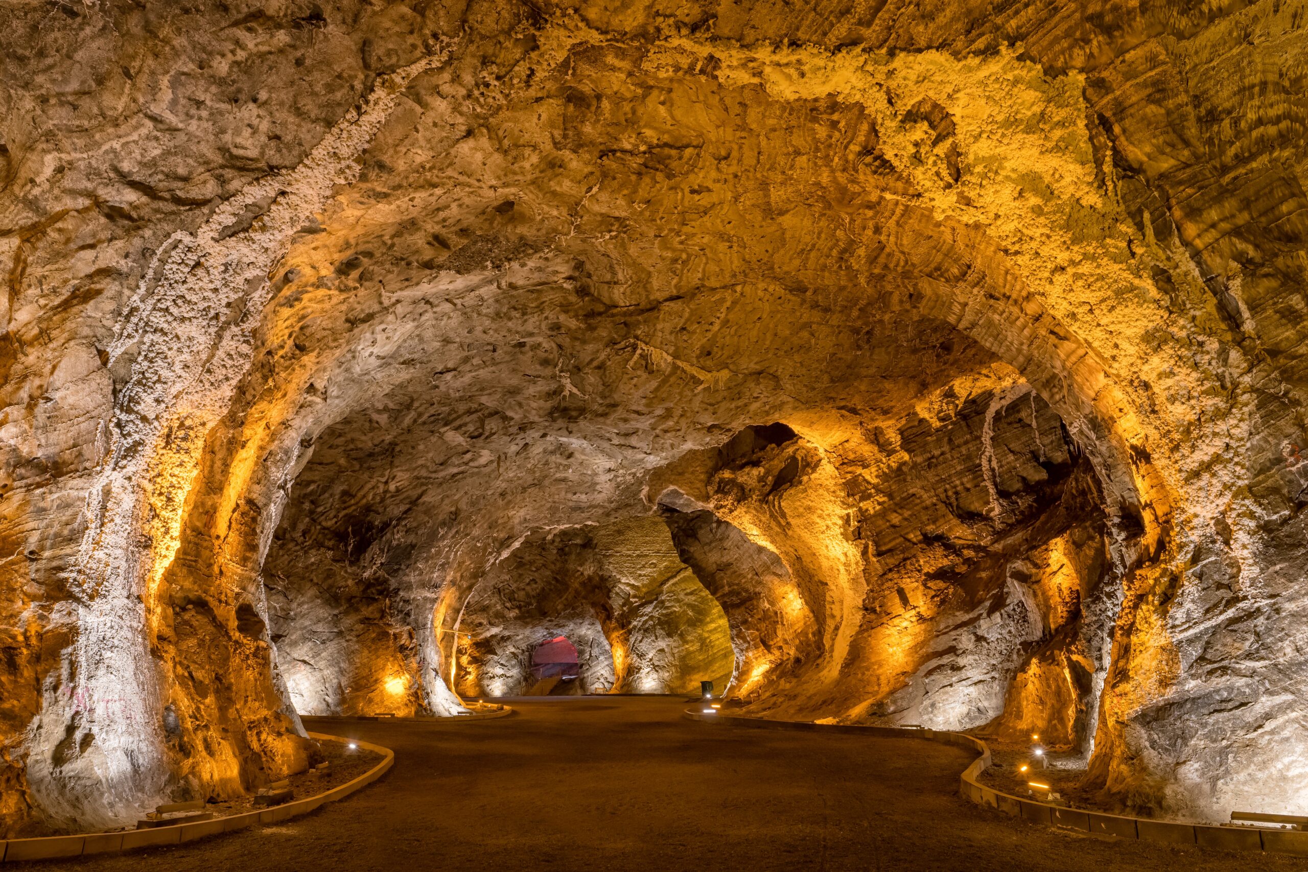 Left cave. Солнечная пещера. Светильник в пещере.